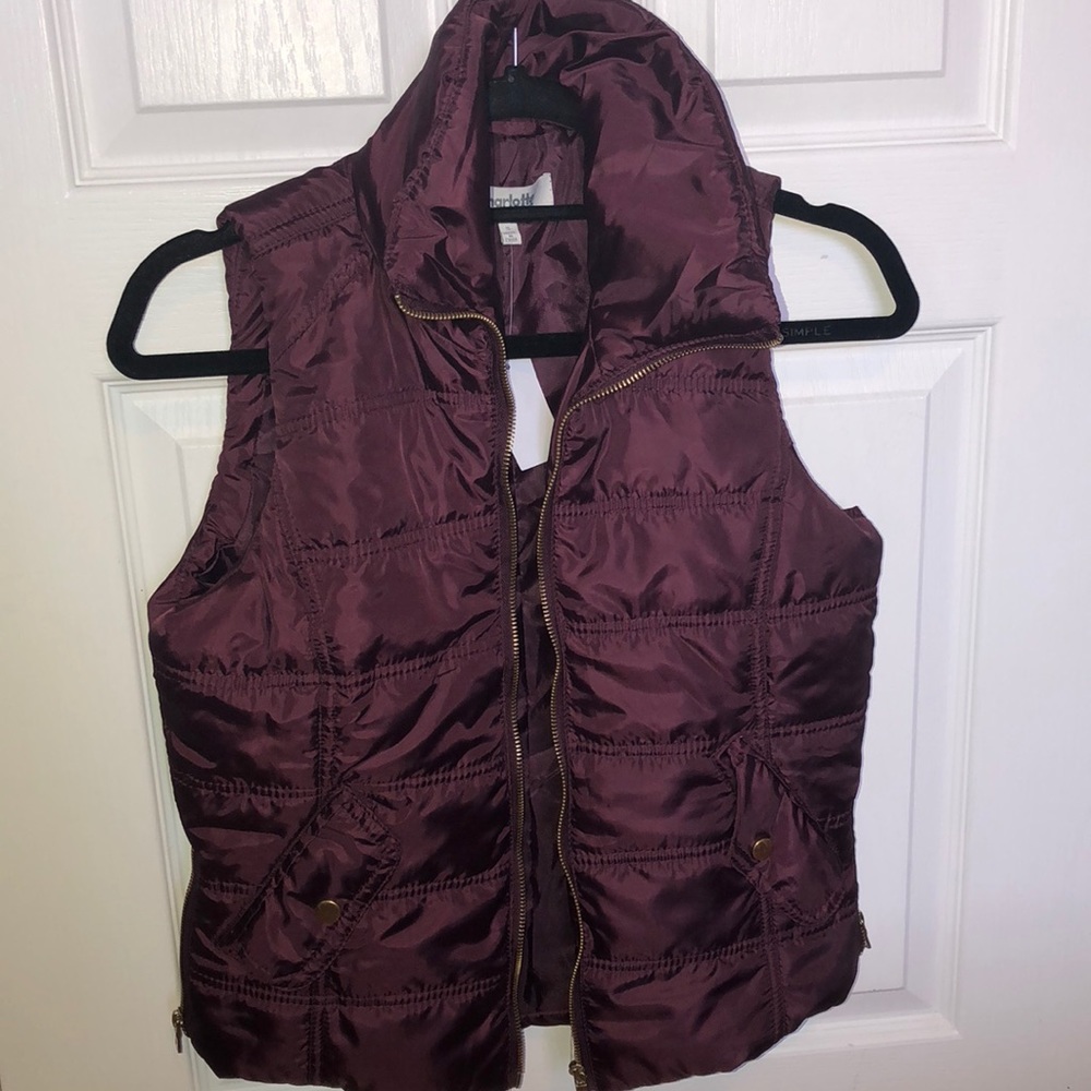 Charlotte Russe vest💛